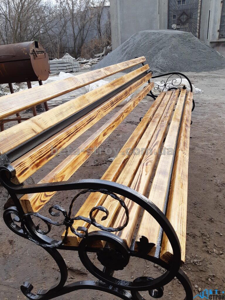 Скамейка с элементами ковки Харьков