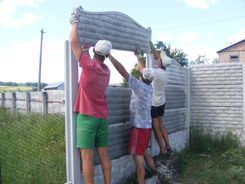 Установка еврозабора Харьков Бета-Строй Фото 3